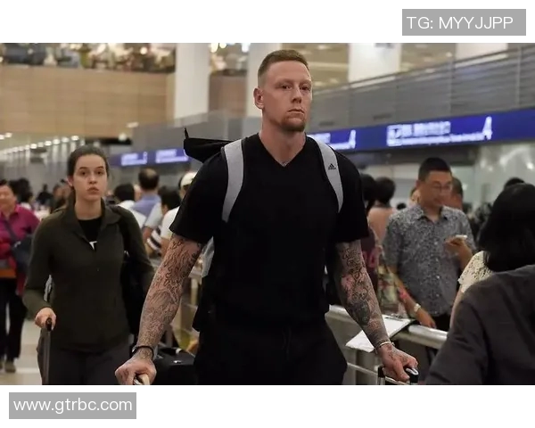 花臂足球明星黄头发的传奇人生与场上风采的完美结合